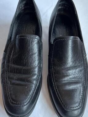 Munro Women's Black Loafer